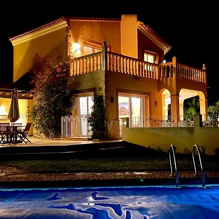 Villa Clairol *